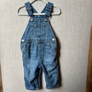 Baby gap overalls 6-12m